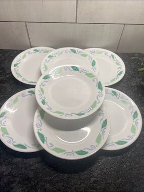 Corelle Spearmint salad Plates with Green Leaf Border - Set of 7